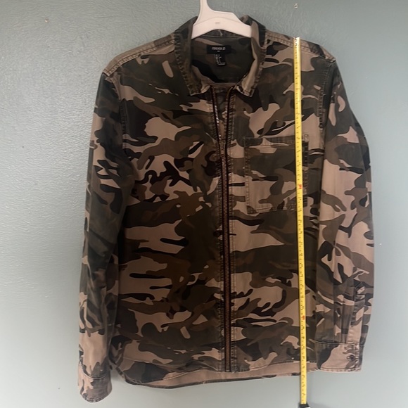 Forever 21 - Picture 4 of 6